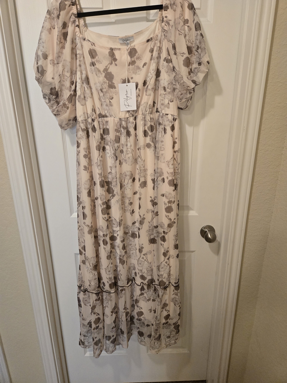 Polagram Beige Floral Puff-Sleeve Maxi Dress - Picture 4 of 15